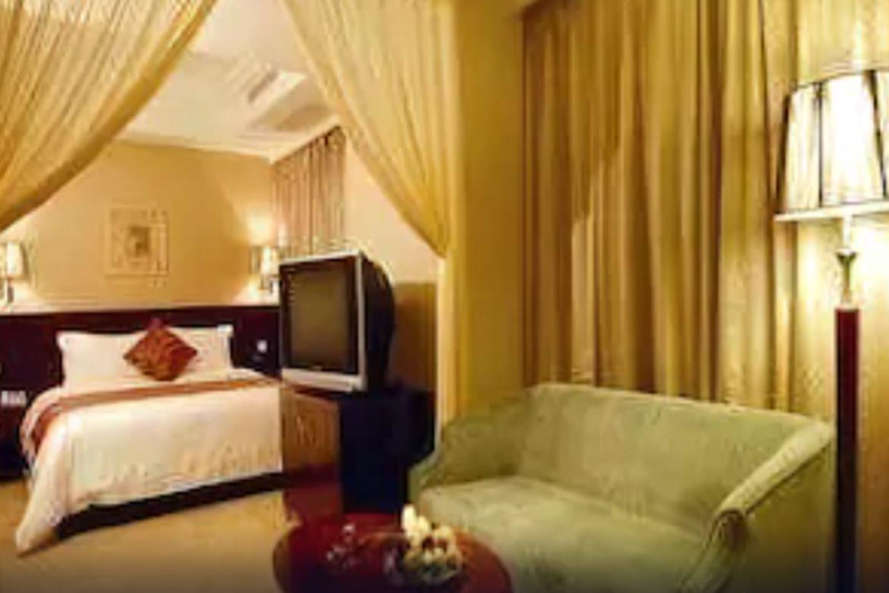 Ramada Shanghai Wujiaochang Exterior photo