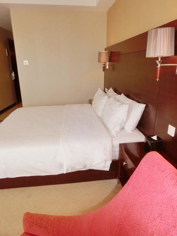 Ramada Shanghai Wujiaochang Room photo